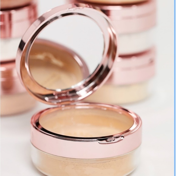 Revolution Cream Setting Powder Matte Finish Deep Honey - Picture 2 of 3